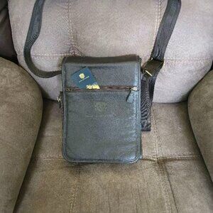 Brand New Vintage Rocky Mountaineer Satchel